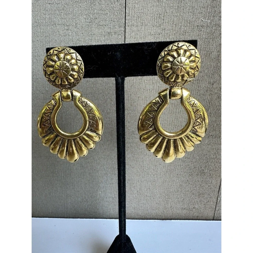 Vintage CAROL DAUPLAISE Goldtone Door‎ Knocker Earrings